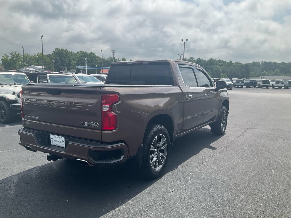 Used 2019 Chevrolet Silverado 1500 High Country w/ Technology Package AWD/4WD image 5