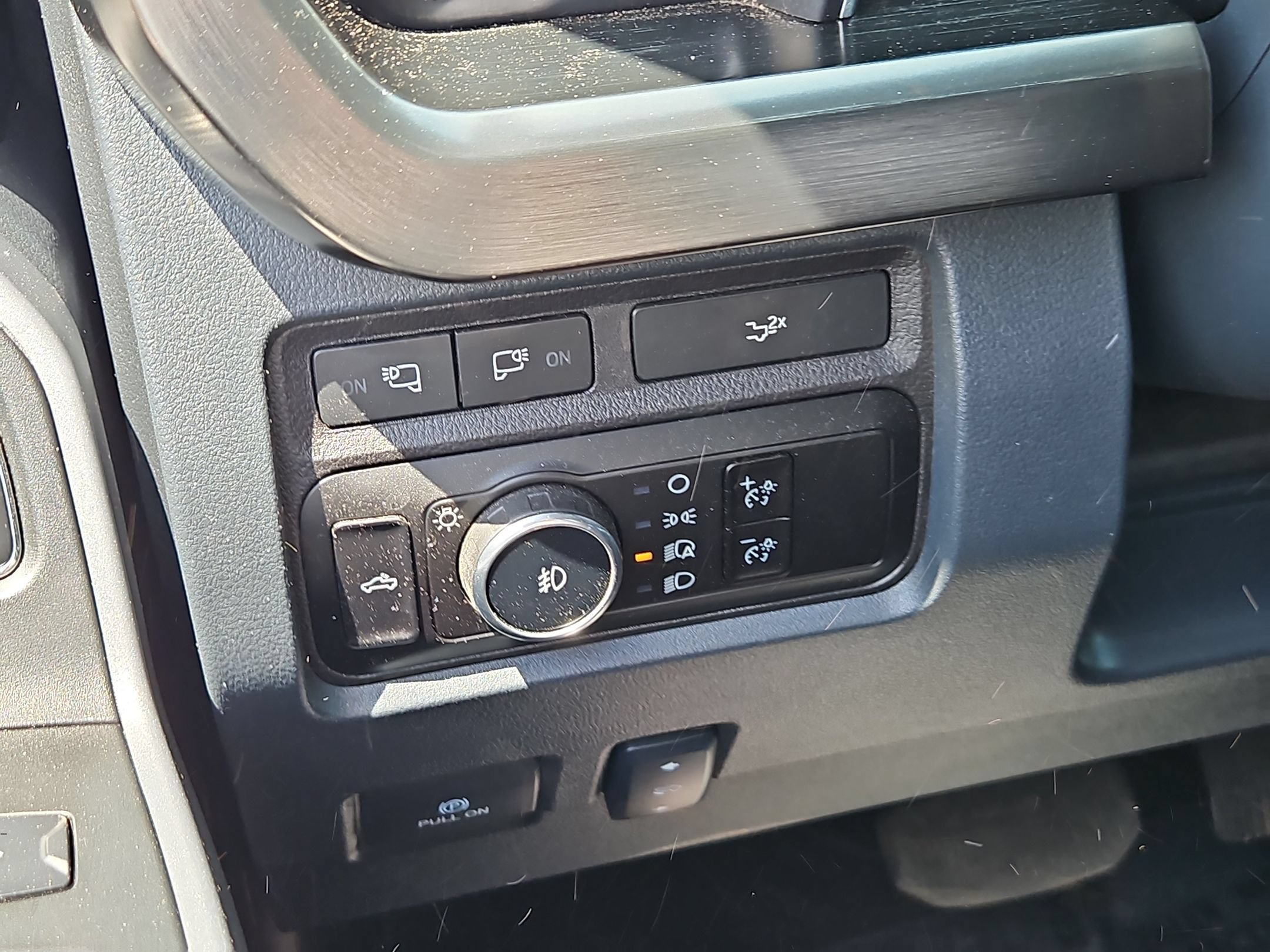 Certified 2024 Ford F250 Lariat w/ Lariat Ultimate Package AWD/4WD image 15