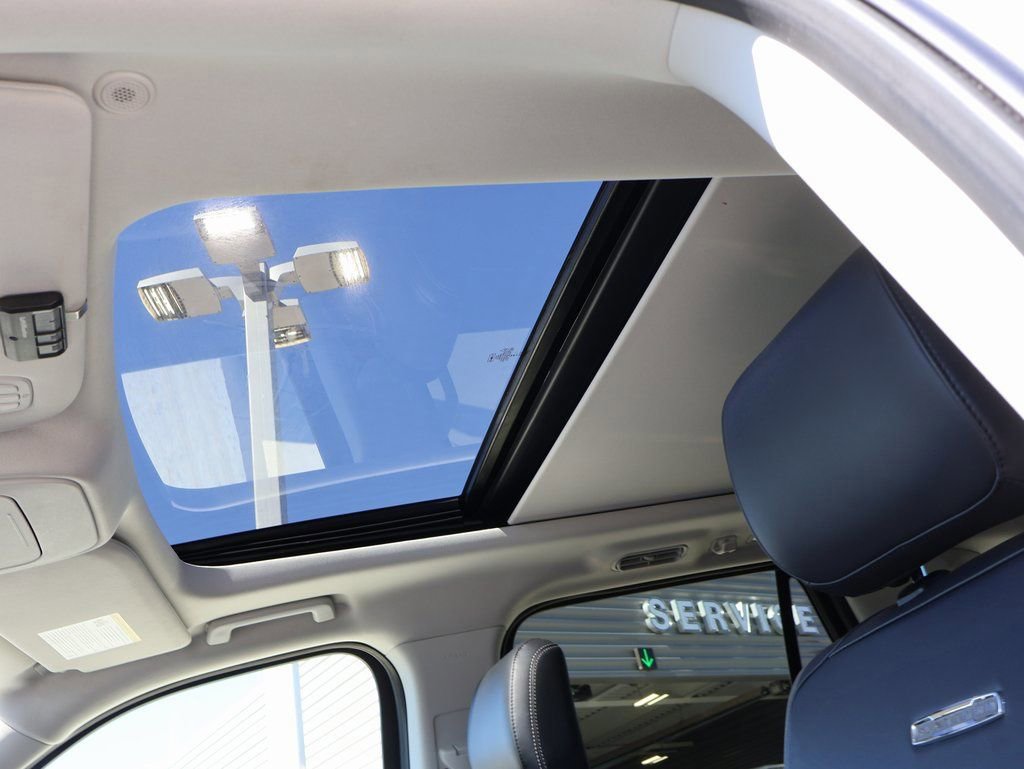 Certified 2025 Ford Expedition Platinum image 27