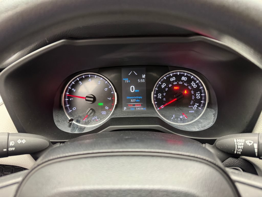 Used 2021 Toyota RAV4 XLE FWD image 16