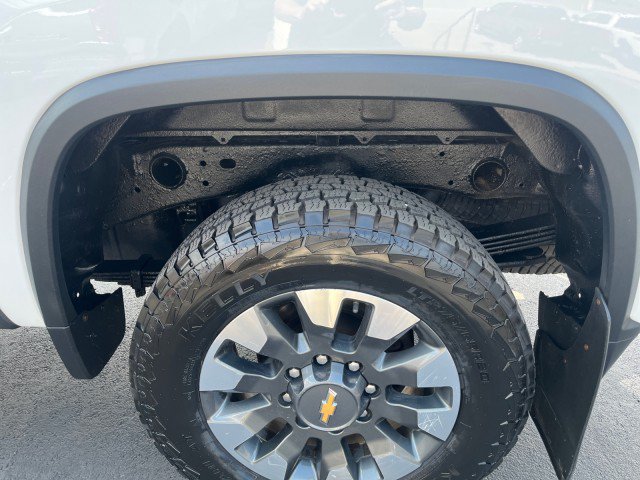 Used 2022 Chevrolet Silverado 2500 Custom w/ Custom Value Package AWD/4WD image 22