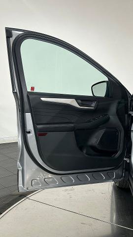 Certified 2022 Ford Escape SE w/ Cold Weather Package FWD image 32