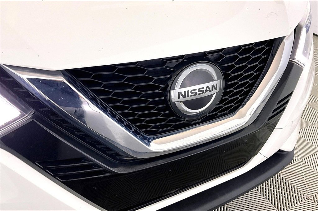 Used 2021 Nissan Rogue Sport S image 23