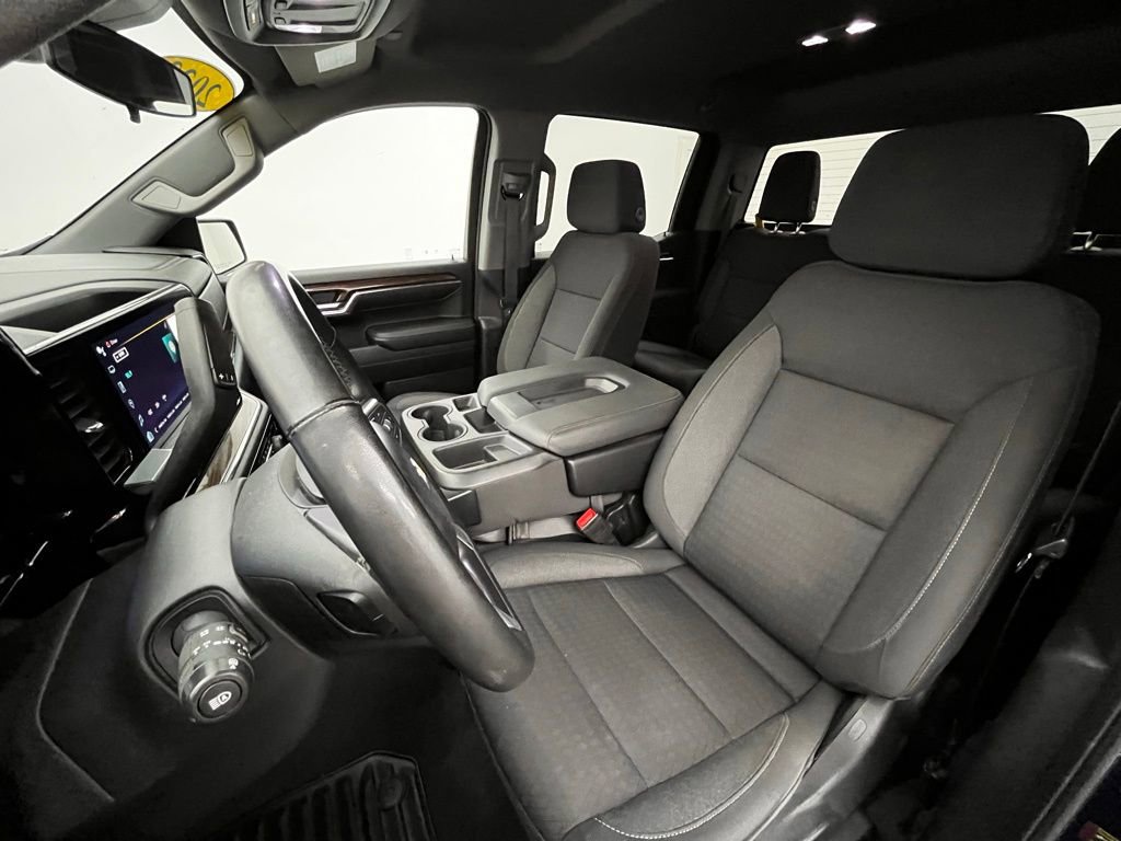 Used 2023 Chevrolet Silverado 1500 LT AWD/4WD image 19