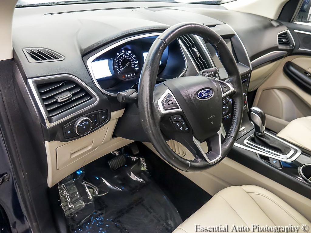 Certified 2017 Ford Edge Titanium AWD/4WD image 10