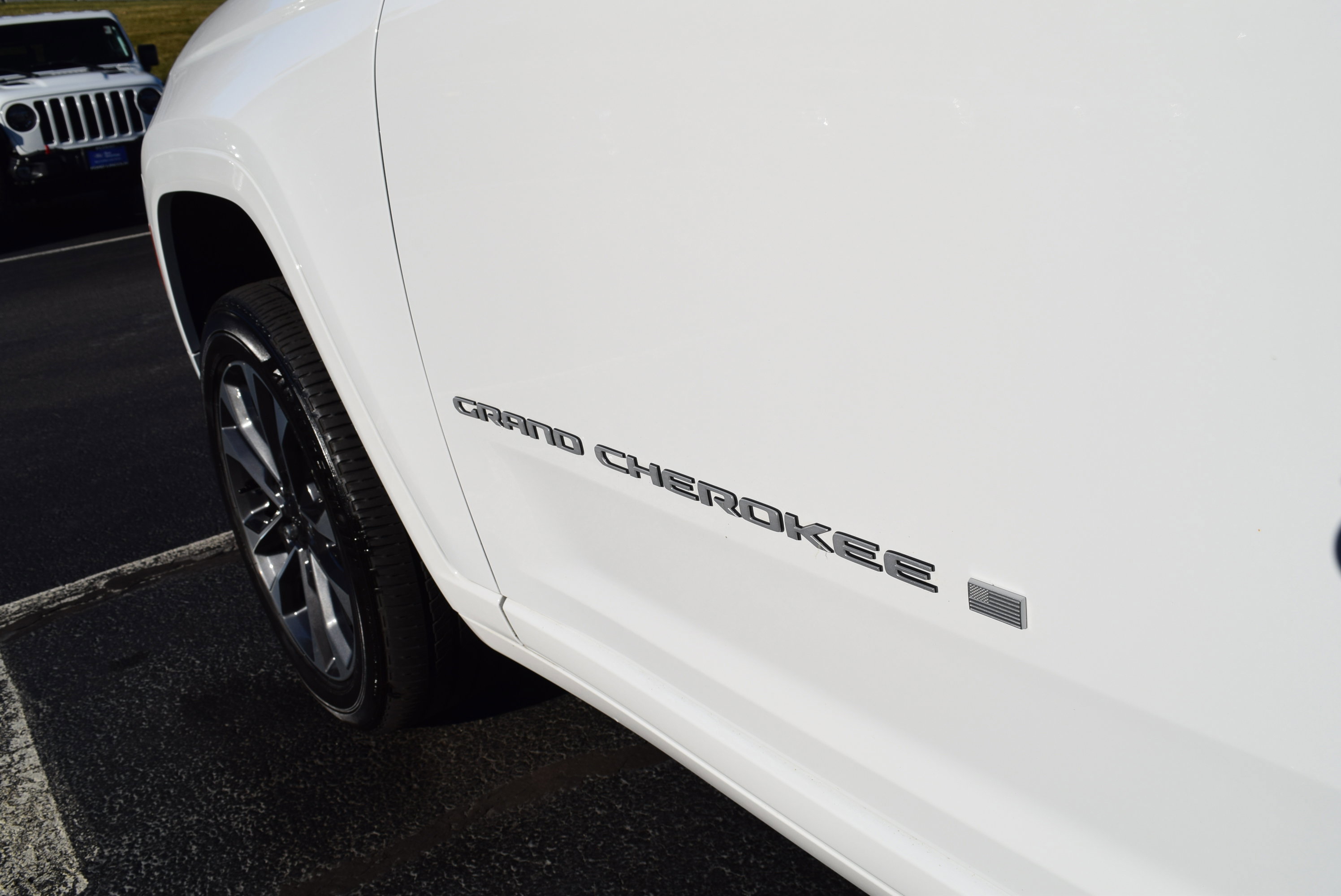 Used 2024 Jeep Grand Cherokee L Overland image 10