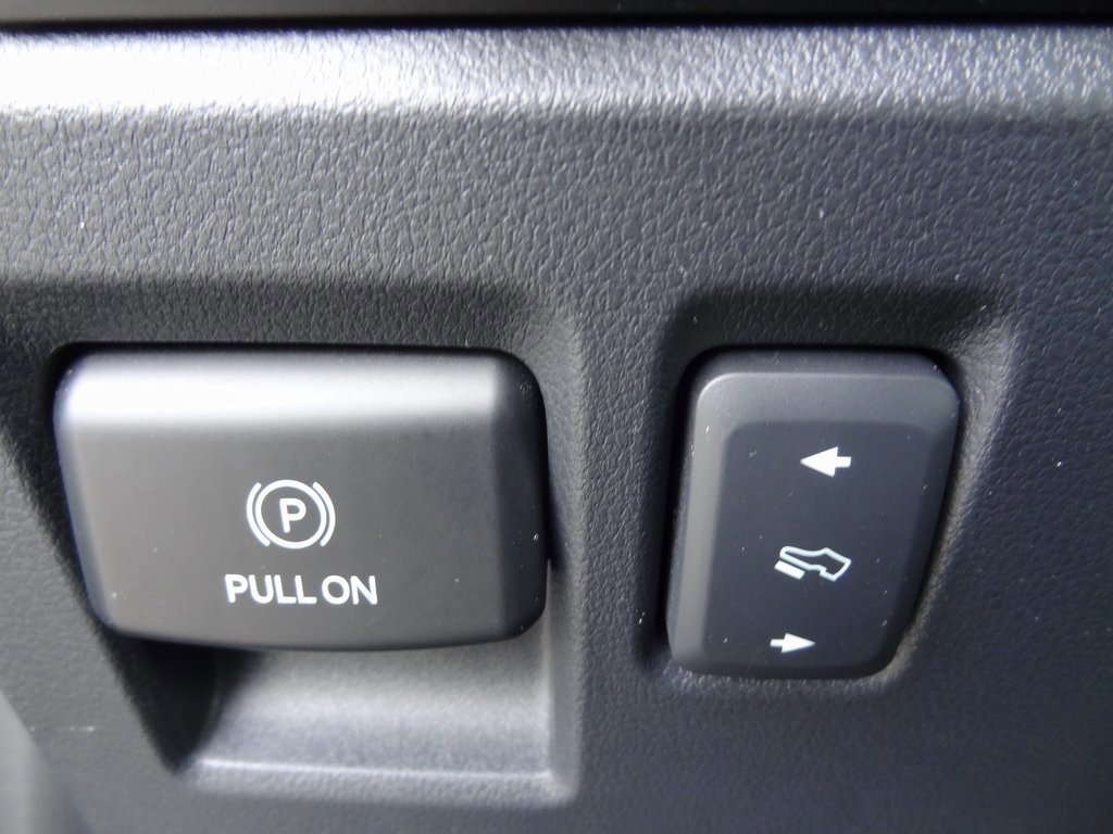 Certified 2023 Ford F150 Lariat w/ Equipment Group 502A High image 29