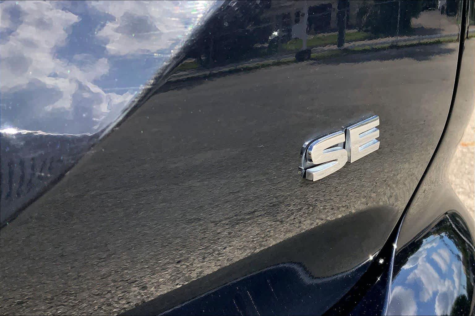 Used 2022 Mitsubishi Outlander SE FWD image 9