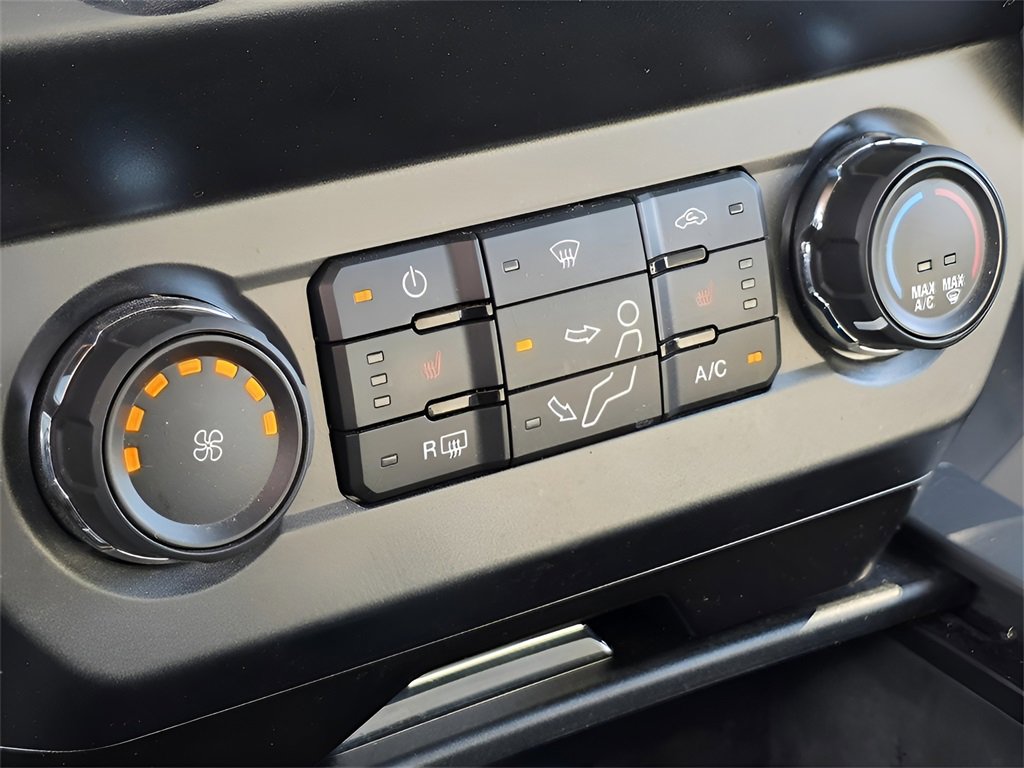 Certified 2022 Ford F250 XLT w/ XLT Premium Package image 40