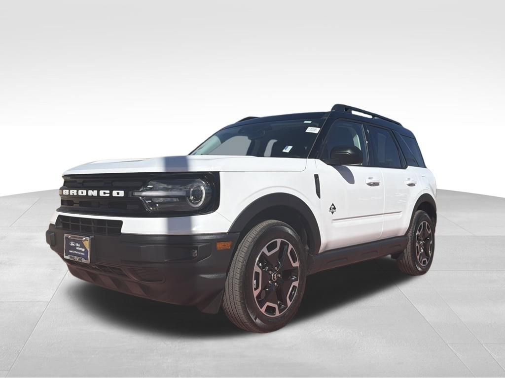 Certified 2024 Ford Bronco Sport Outer Banks AWD/4WD image 3