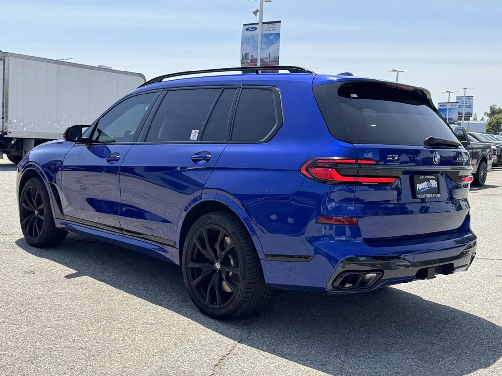 Used 2024 BMW X7 M60i w/ M Sport Professional Package AWD/4WD image 4