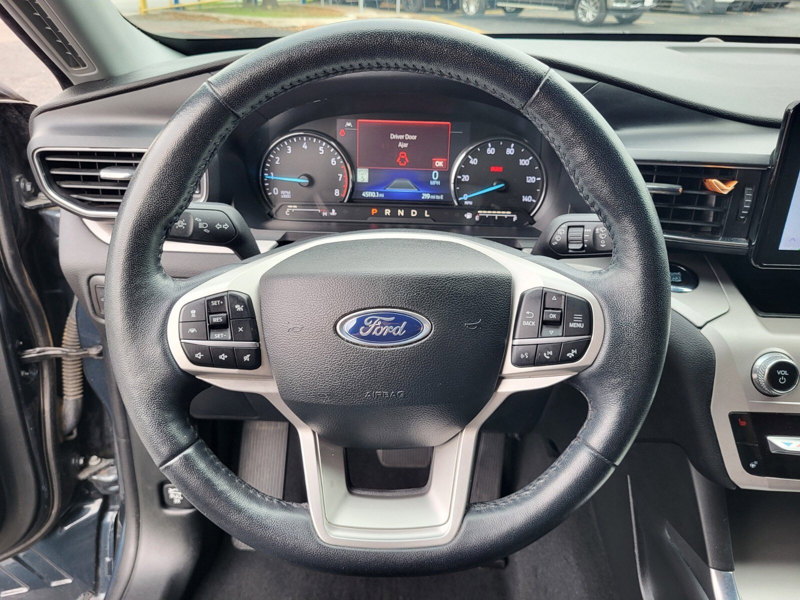 Certified 2023 Ford Explorer XLT w/ Equipment Group 202A AWD/4WD image 29