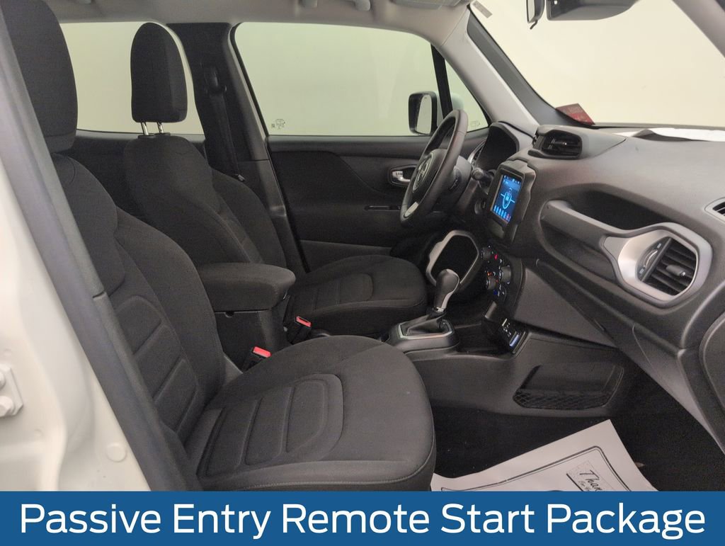 Used 2021 Jeep Renegade Latitude FWD image 15