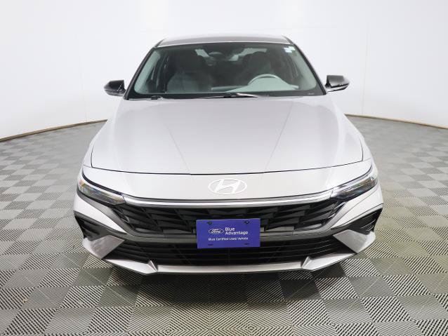 Used 2025 Hyundai Elantra Sport FWD image 3