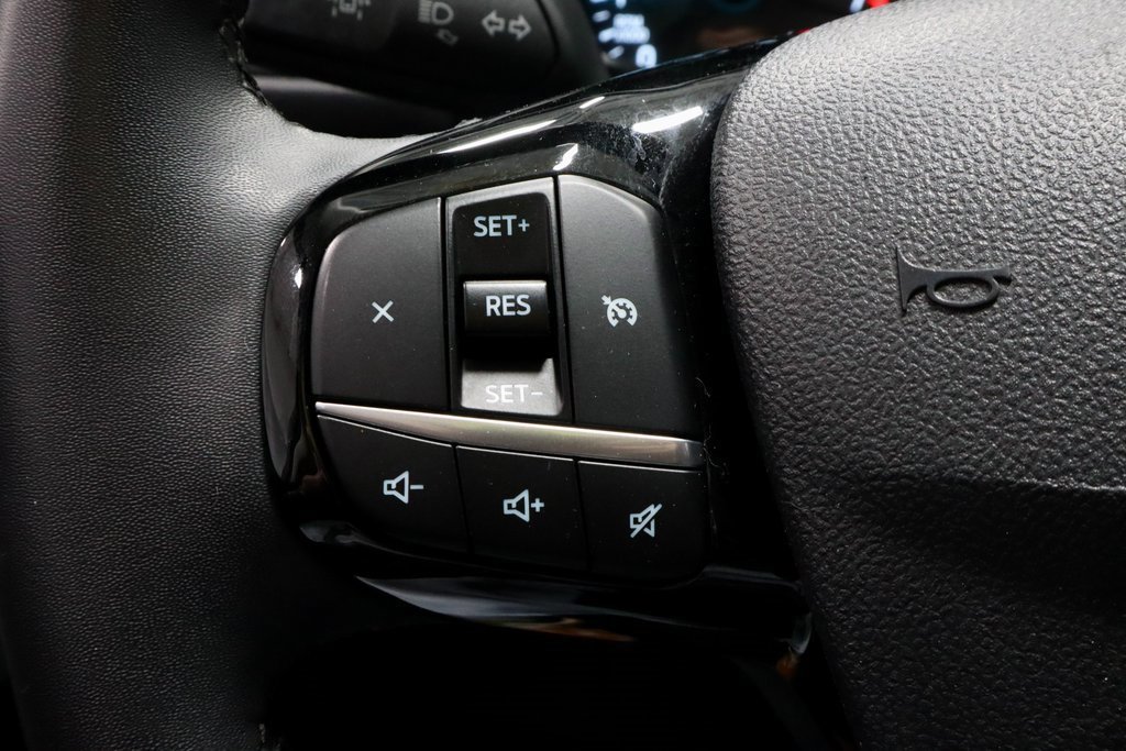 Certified 2022 Ford Escape SE w/ SE Sport Appearance Package image 27