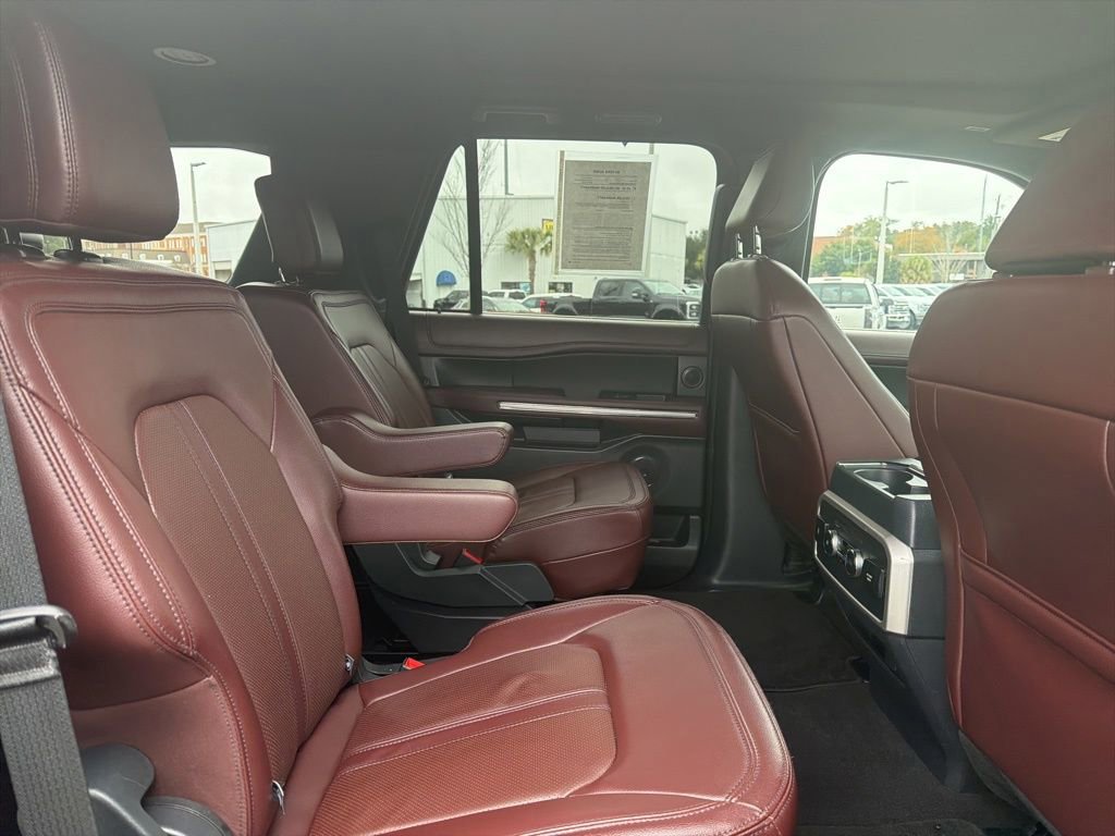 Certified 2024 Ford Expedition Limited image 30