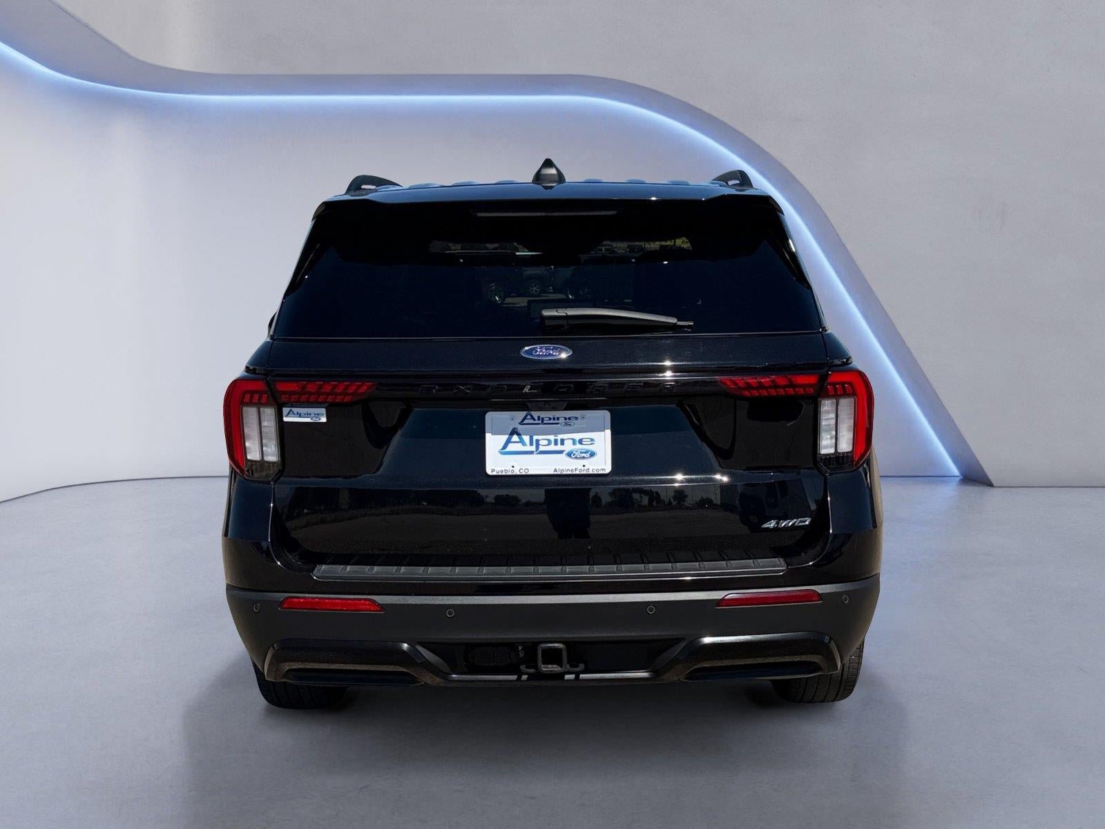Certified 2025 Ford Explorer ST-Line AWD/4WD image 4