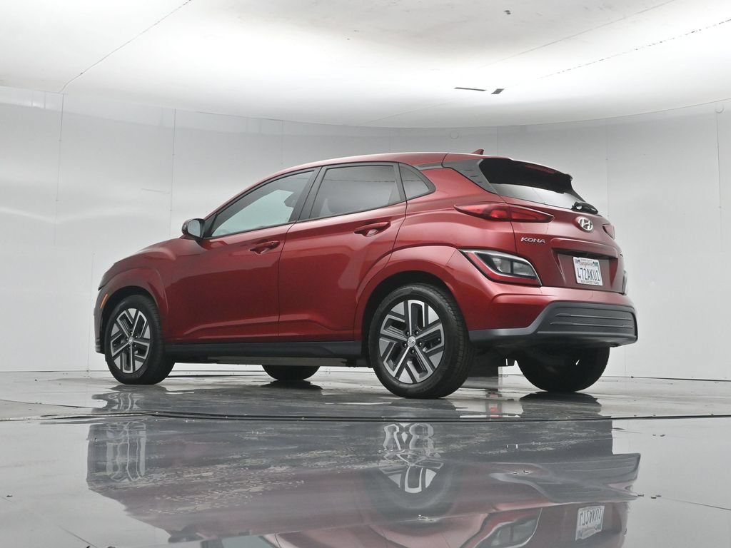 Used 2023 Hyundai Kona SEL FWD image 4