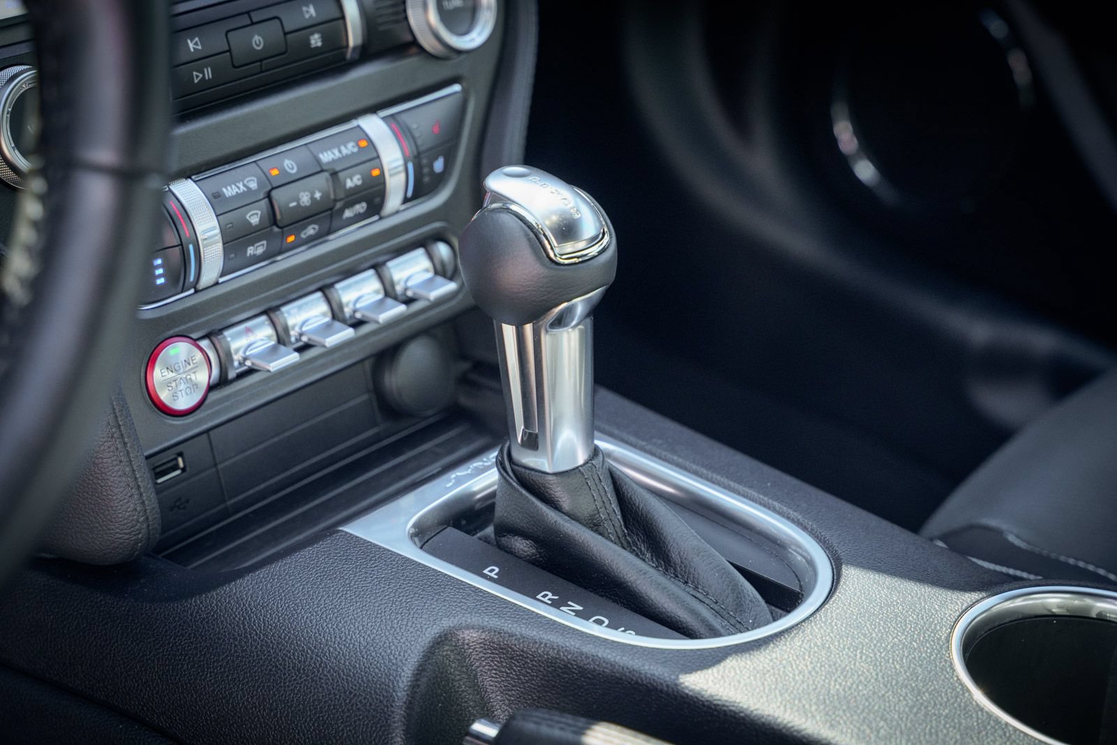 Certified 2020 Ford Mustang Premium RWD image 33