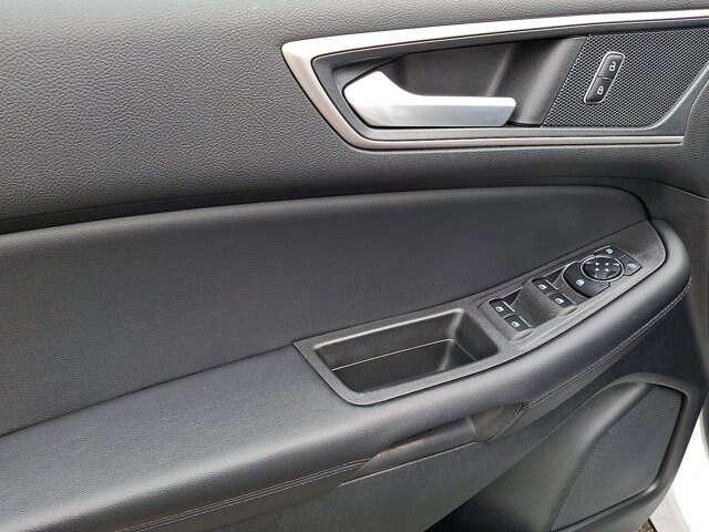Certified 2023 Ford Edge SEL w/ Convenience Package AWD/4WD image 2