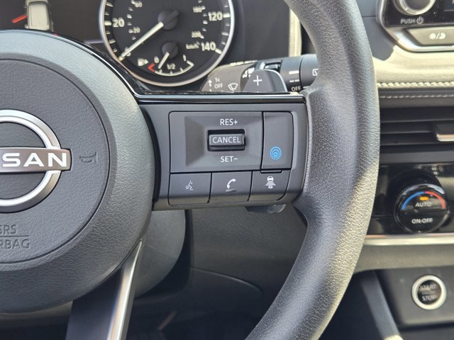 Used 2023 Nissan Rogue SV image 26