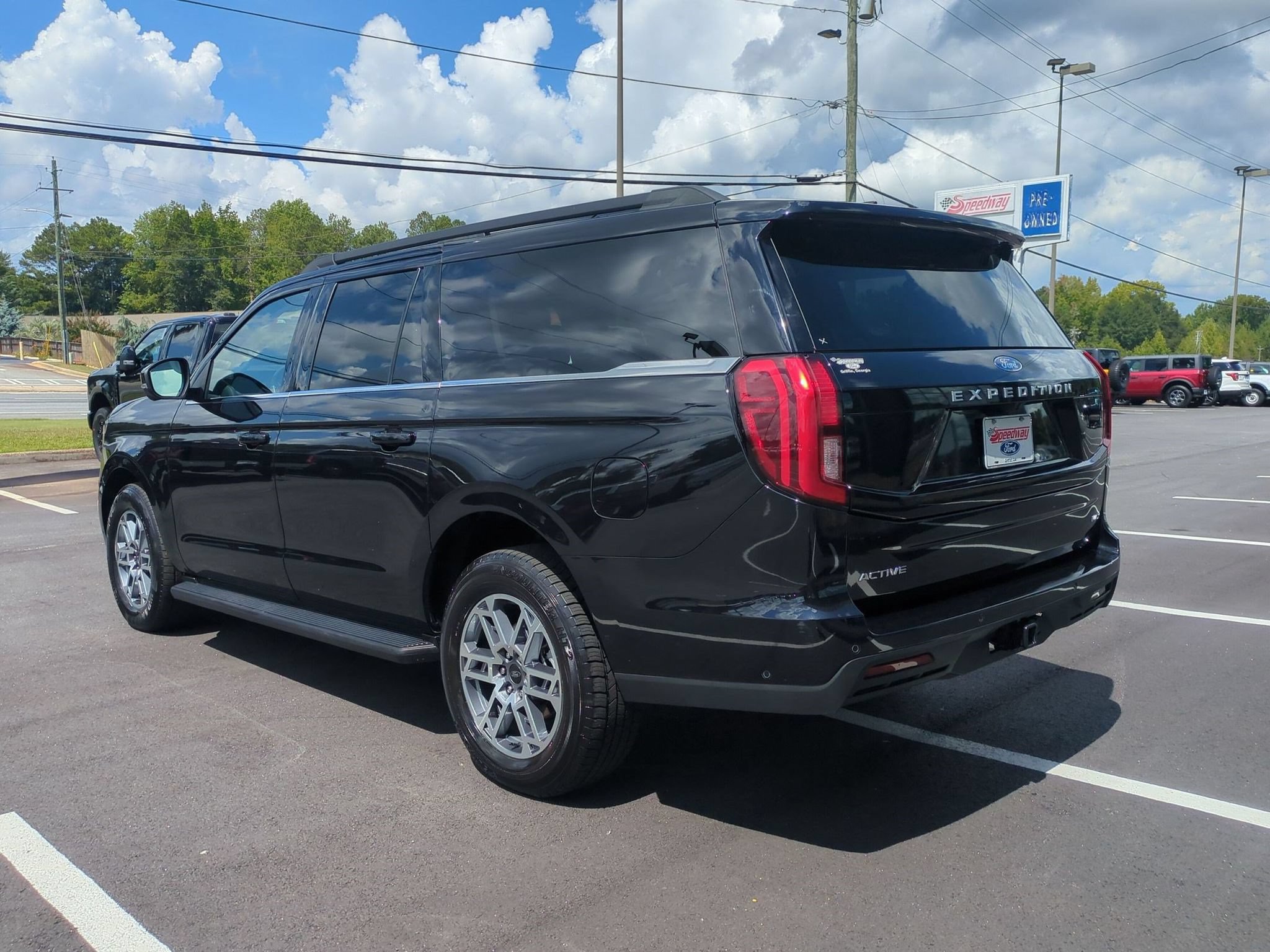 Certified 2025 Ford Expedition Max Active RWD image 9