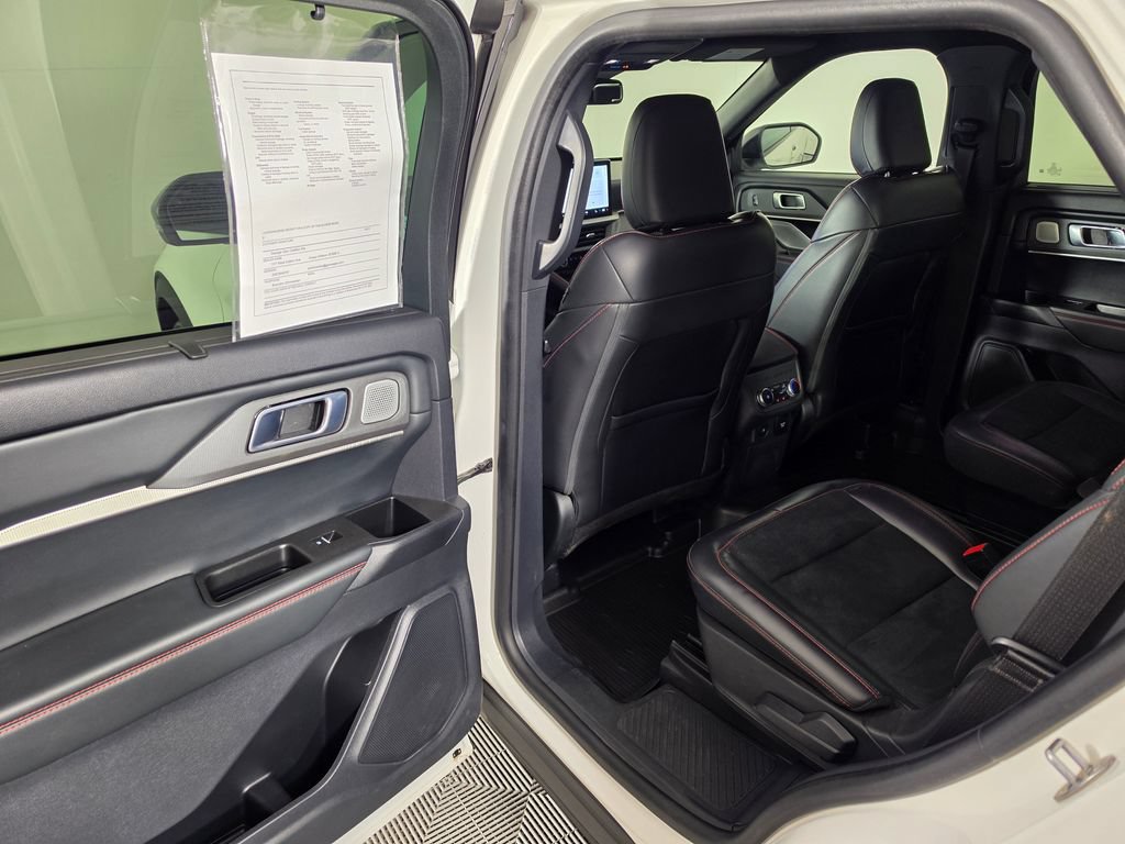 Certified 2025 Ford Explorer ST AWD/4WD image 16