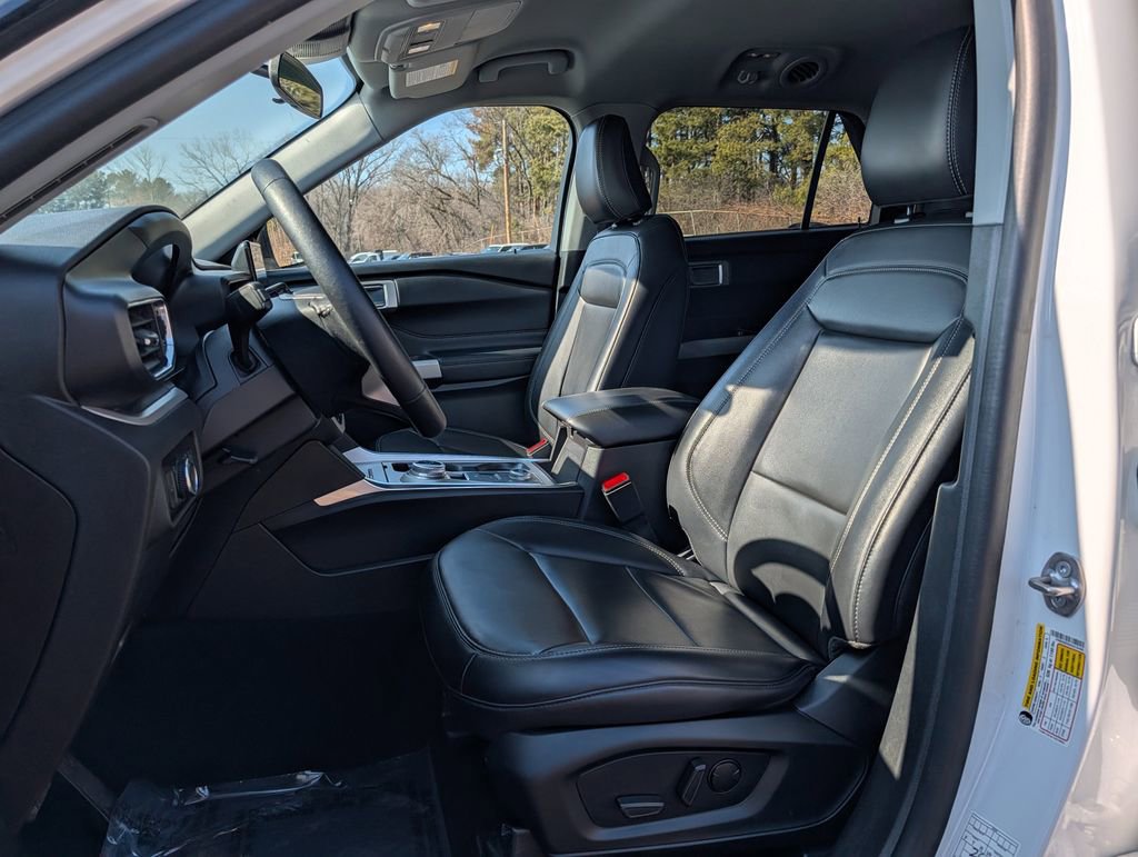 Certified 2024 Ford Explorer XLT w/ Equipment Group 202A image 15