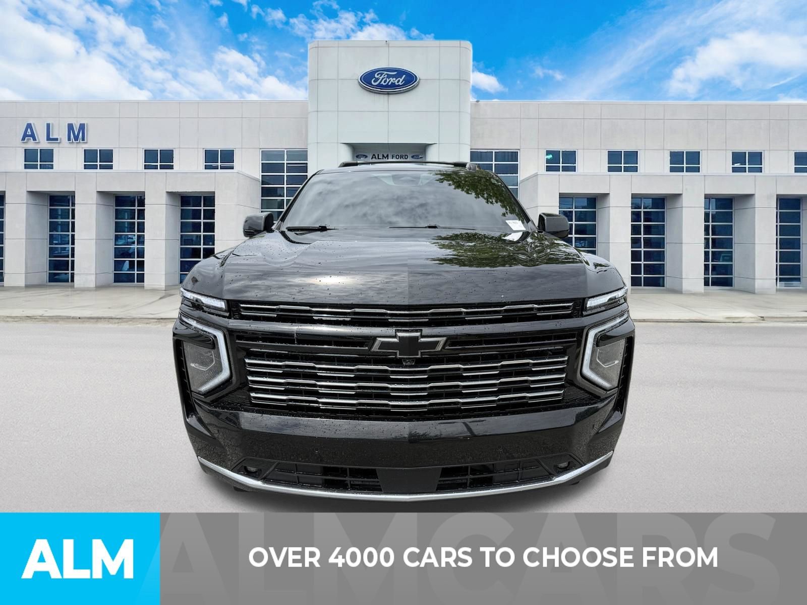 Used 2025 Chevrolet Tahoe High Country AWD/4WD image 2