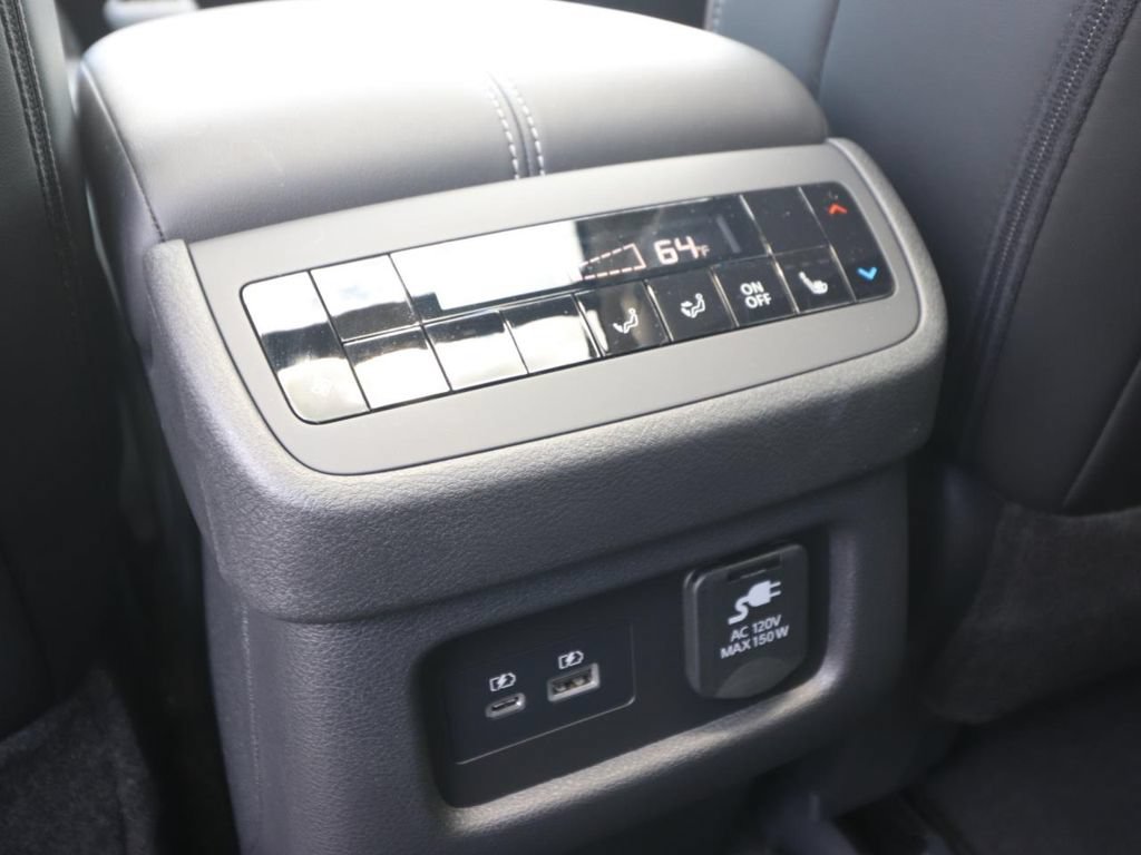 Used 2025 Nissan Pathfinder Platinum w/ Black Appearance Package AWD/4WD image 13