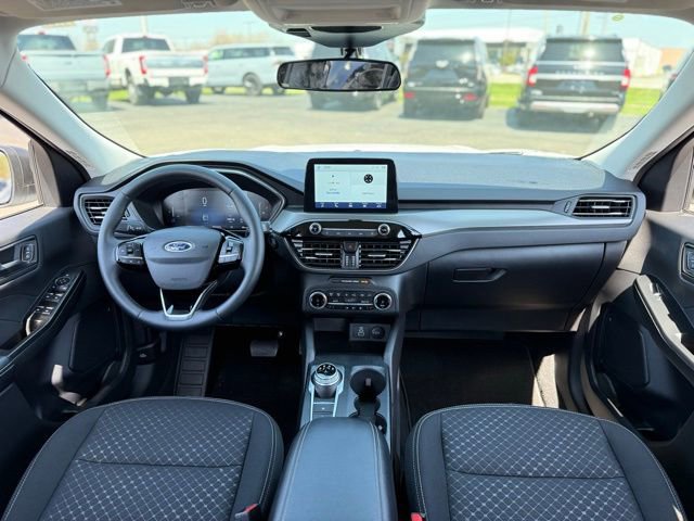 Certified 2025 Ford Escape Active w/ Cold Weather Package AWD/4WD video 2