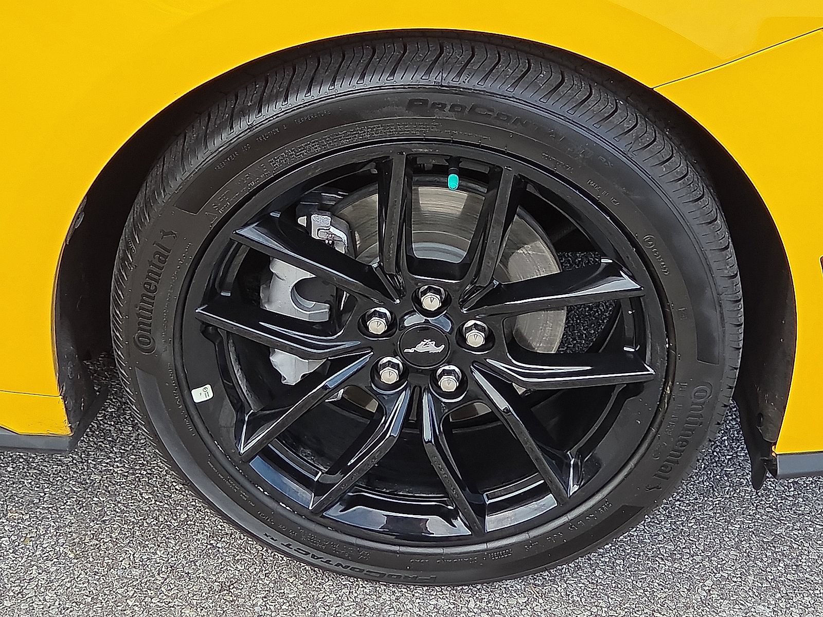 Certified 2024 Ford Mustang Coupe RWD image 7