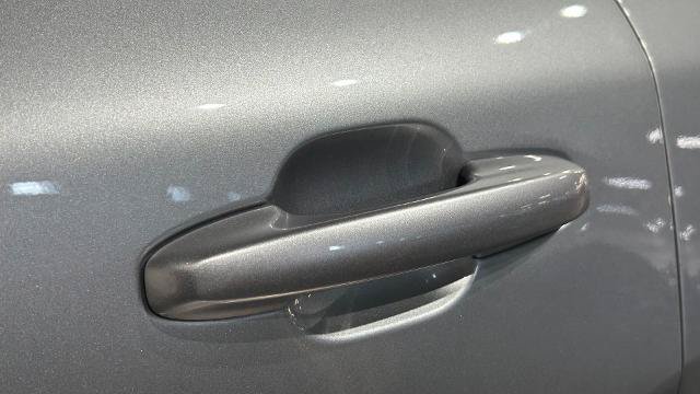 Certified 2022 Ford Escape SE w/ Cold Weather Package FWD image 19