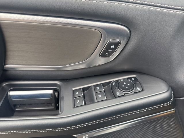 Certified 2025 Ford Expedition Max Platinum image 17