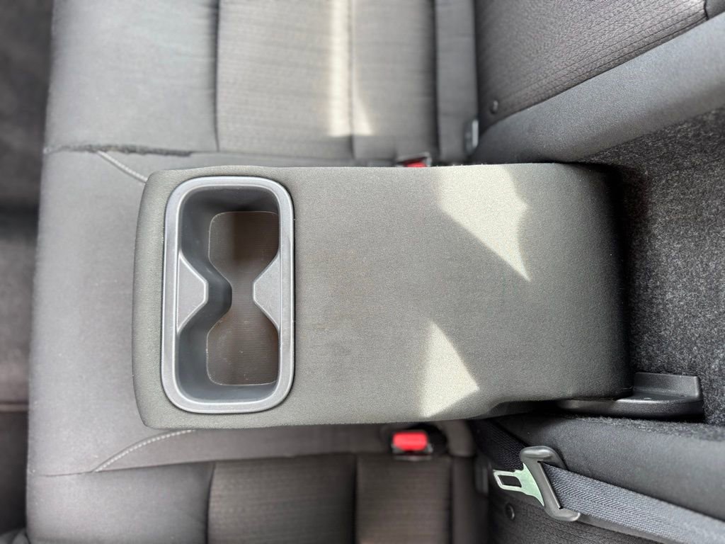 Used 2025 Nissan Altima 2.5 SV FWD image 34