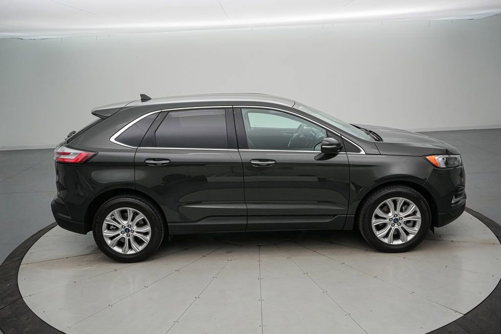 Certified 2022 Ford Edge Titanium image 6