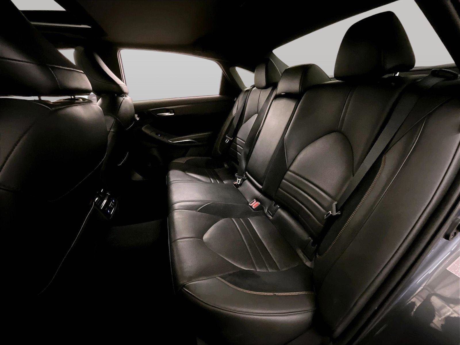 Used 2019 Toyota Avalon Touring w/ Advanced Safety Package FWD image 25