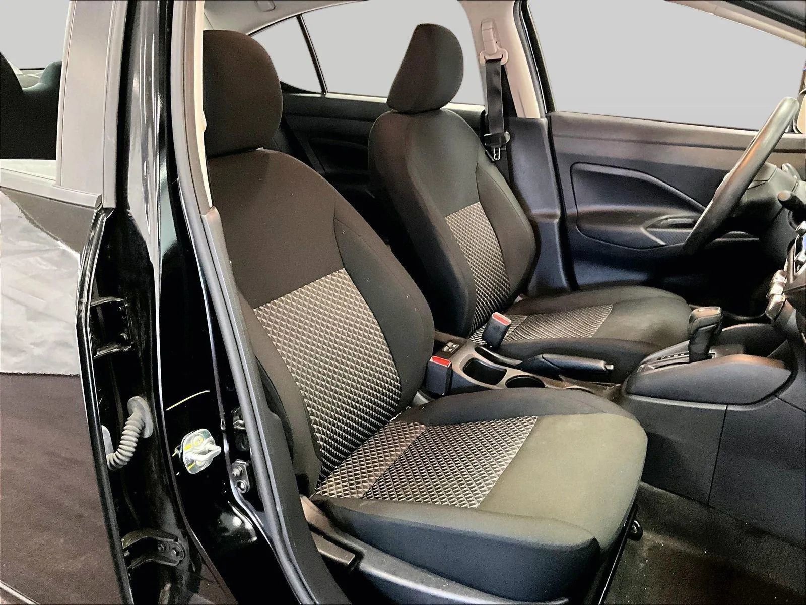 Used 2024 Nissan Versa S w/ Trunk Package image 7