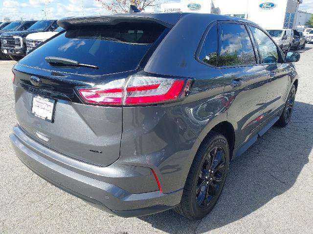 Certified 2024 Ford Edge SE w/ Black Appearance Package AWD/4WD image 8
