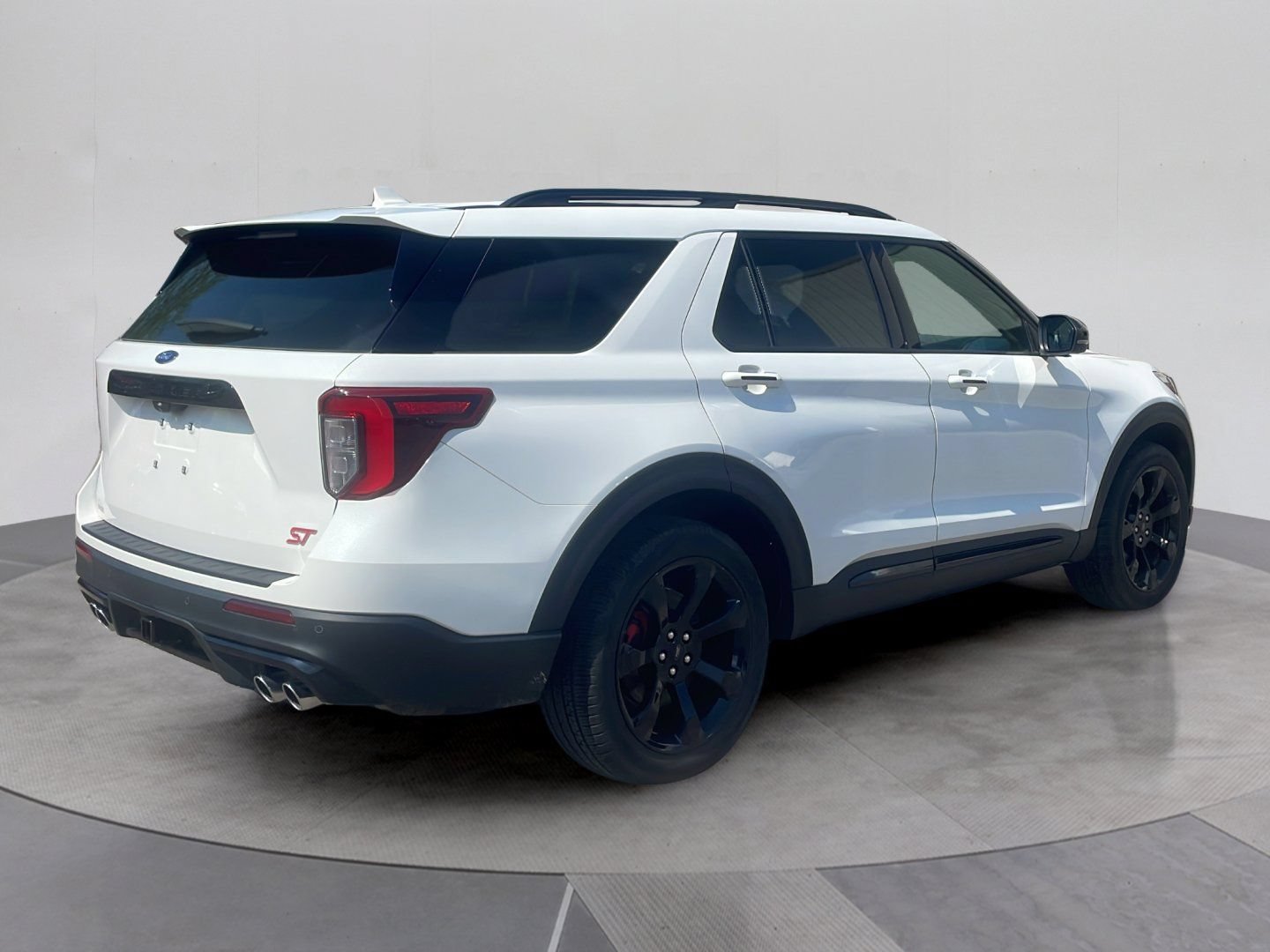 Certified 2023 Ford Explorer ST w/ Equipment Group 401A AWD/4WD image 6