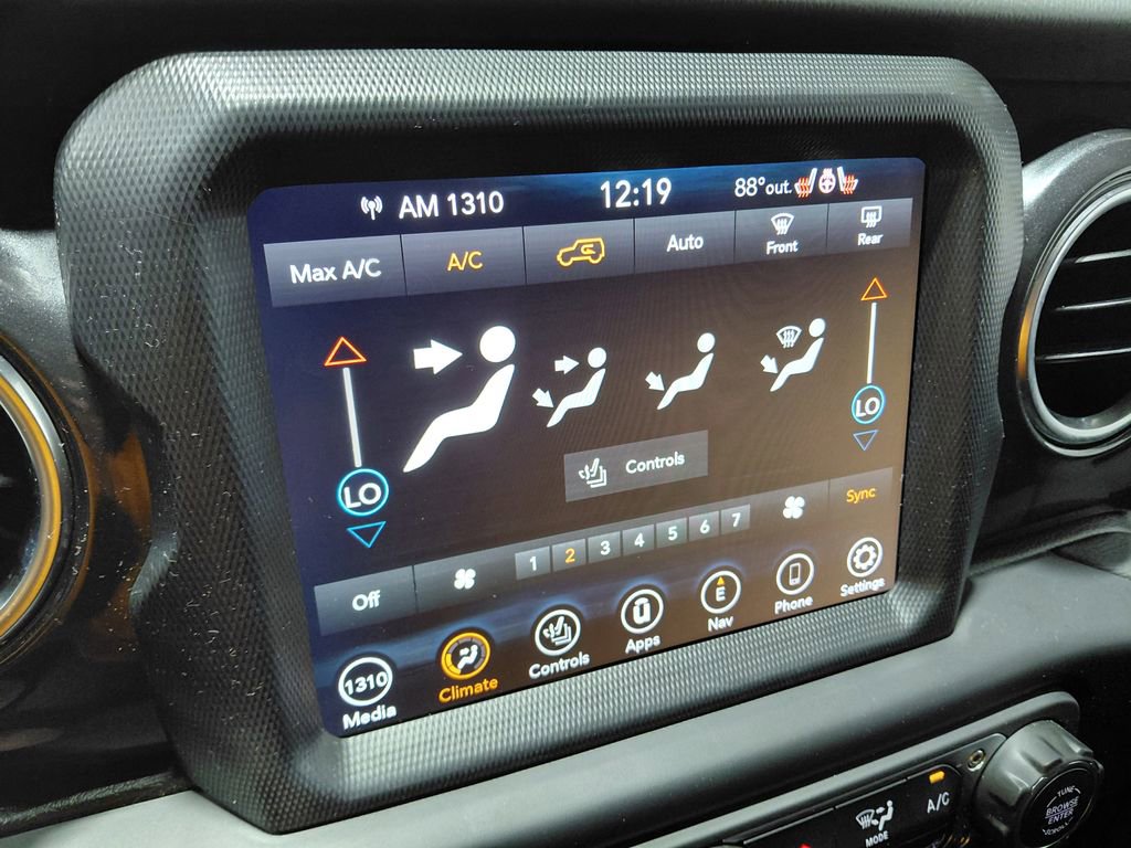 Used 2023 Jeep Wrangler Unlimited Sahara AWD/4WD image 41