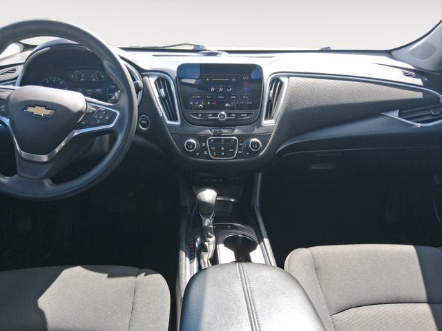Used 2023 Chevrolet Malibu LT w/ Driver Confidence Package FWD image 10