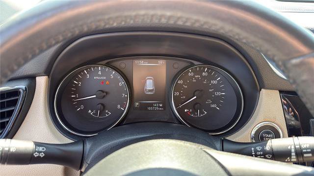 Used 2017 Nissan Rogue SL w/ SL Premium Package image 14