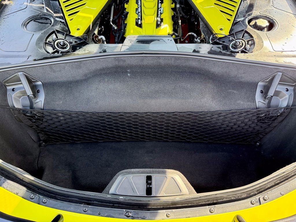 Used 2021 Chevrolet Corvette Stingray Premium Cpe w/ Z51 Performance Package image 12