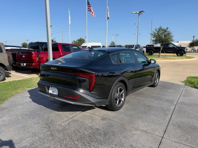 Used 2025 Kia K4 FWD image 7