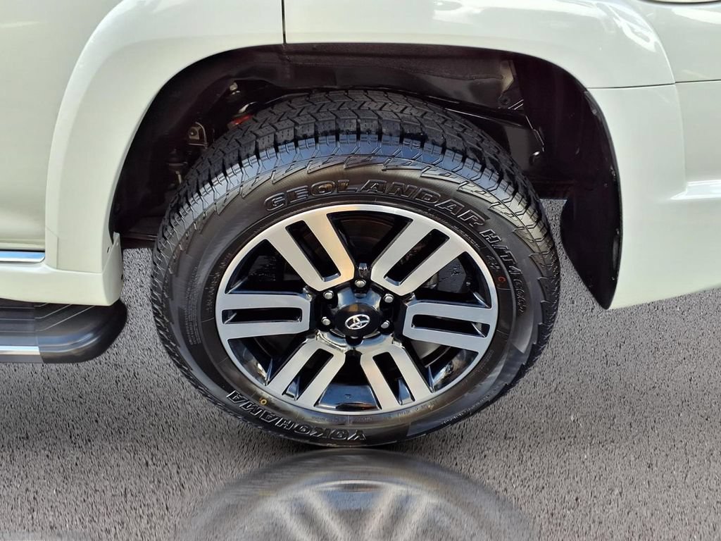 Used 2023 Toyota 4Runner Limited AWD/4WD image 30