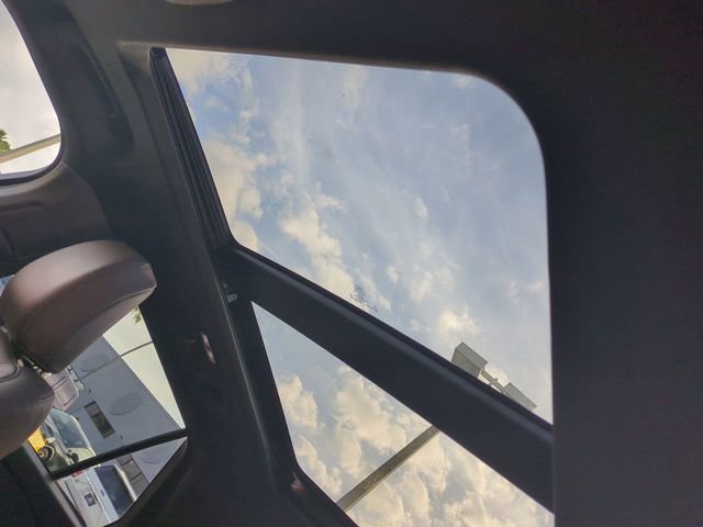 Certified 2025 Ford Explorer Platinum w/ Ultimate Package image 20