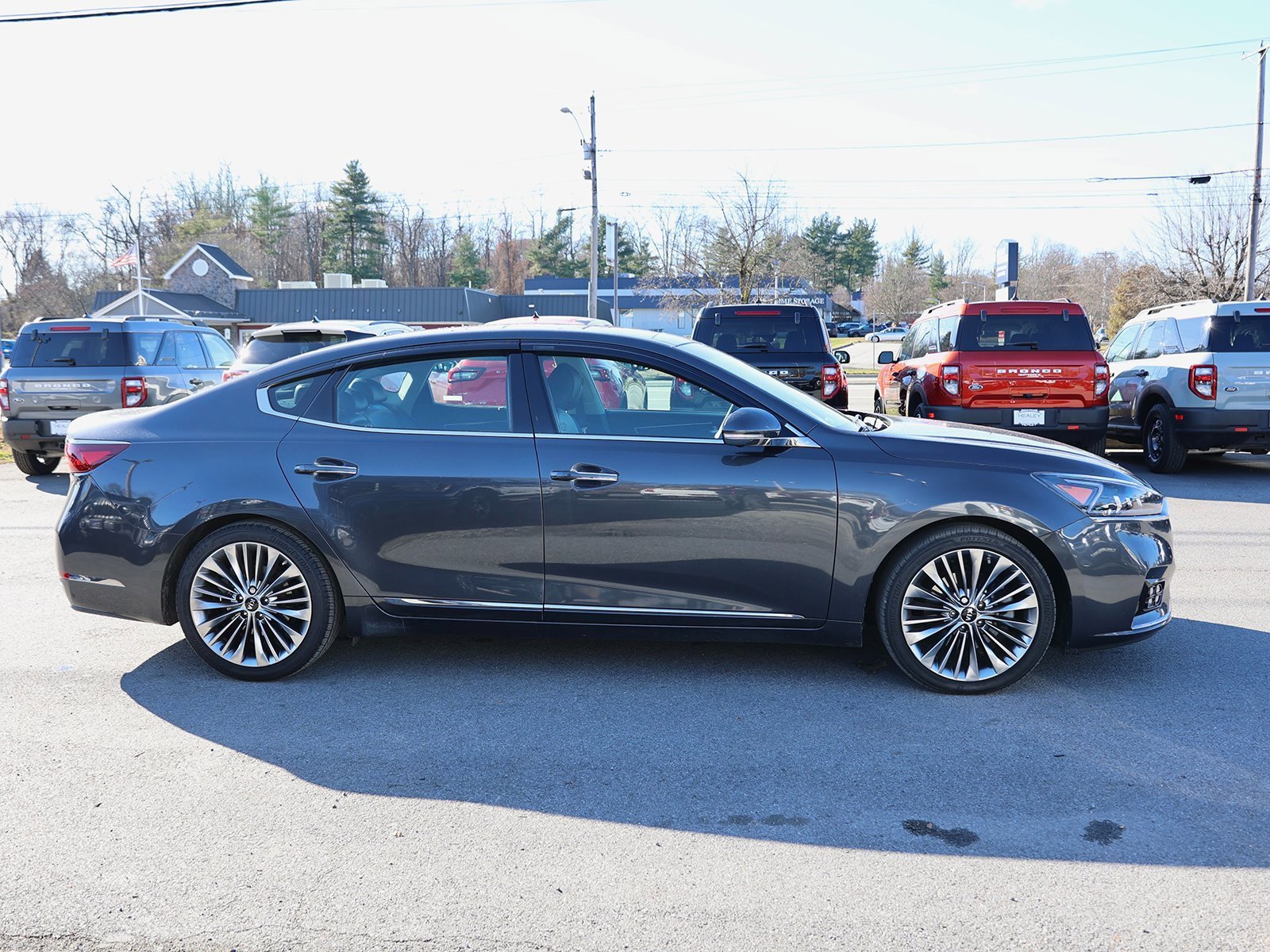 Used 2018 Kia Cadenza Limited w/ Paint Protection Package image 8