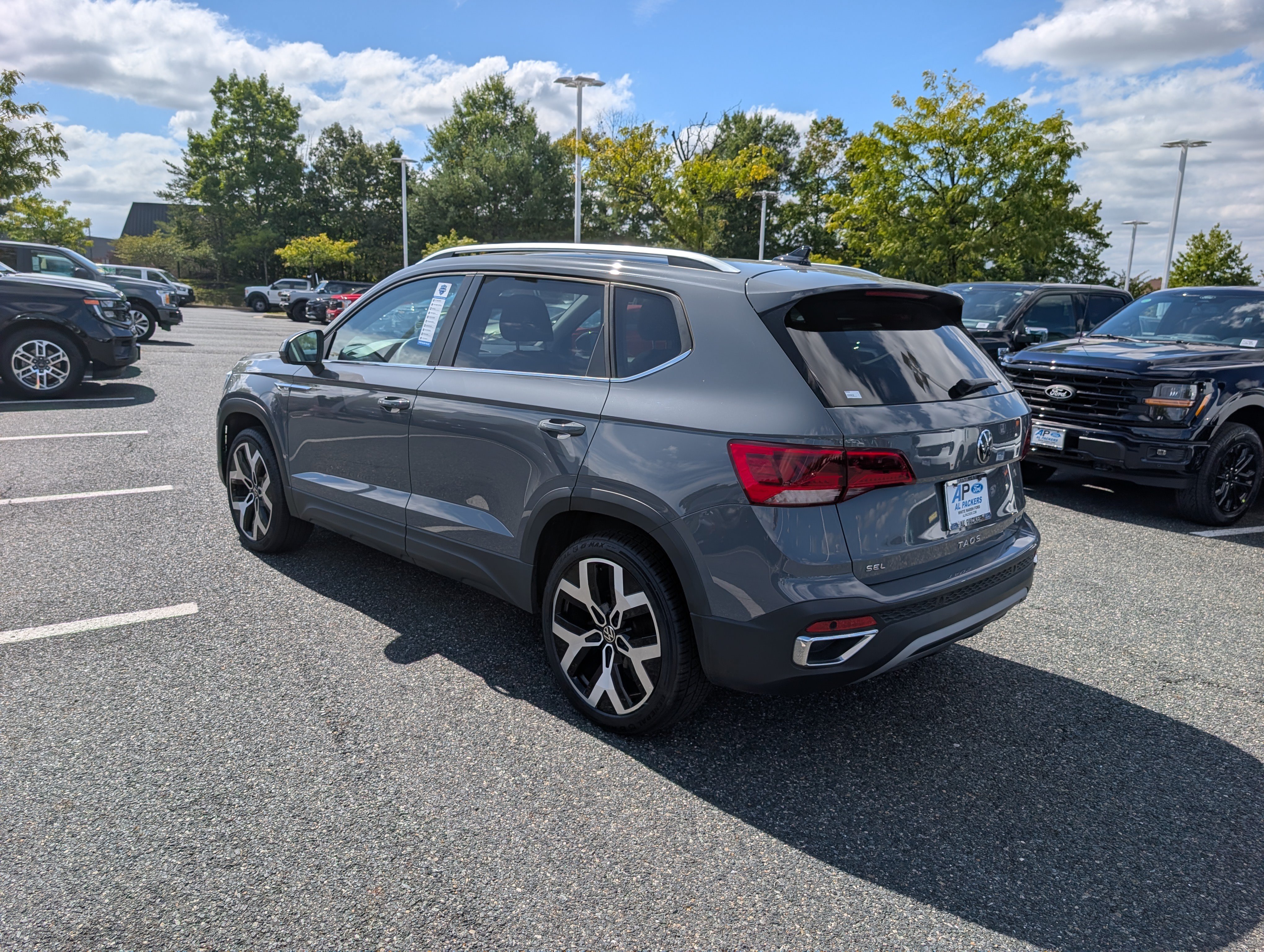 Used 2022 Volkswagen Taos SEL AWD/4WD image 6