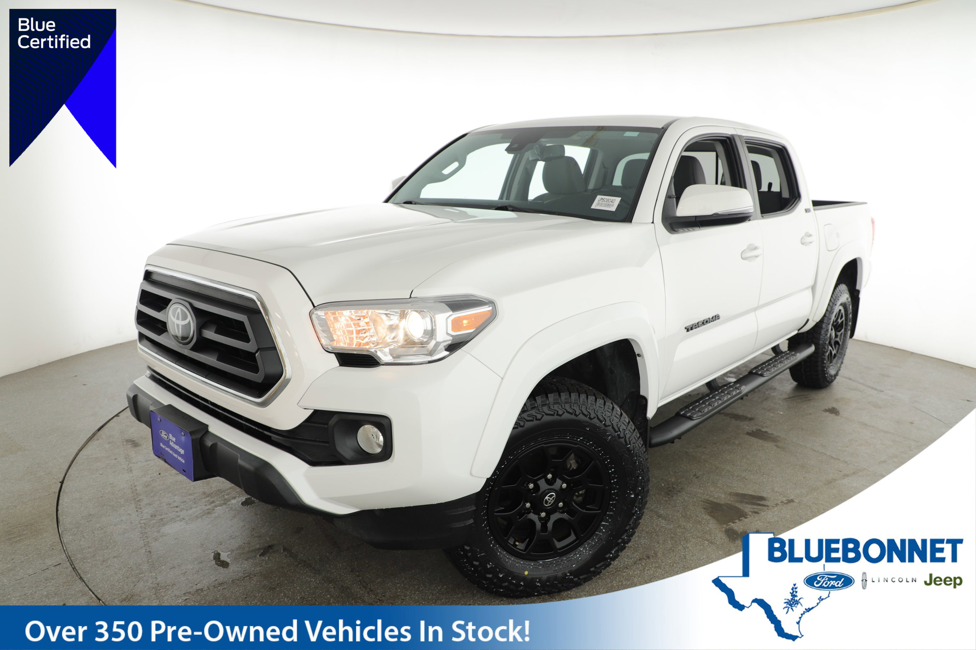Used 2022 Toyota Tacoma SR5 w/ Technology Package image 1